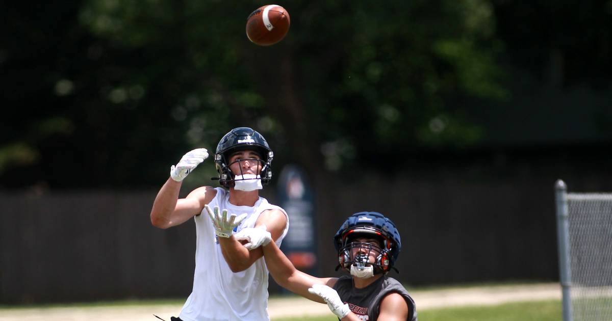 Photos: 7 on 7 football at Naperville North