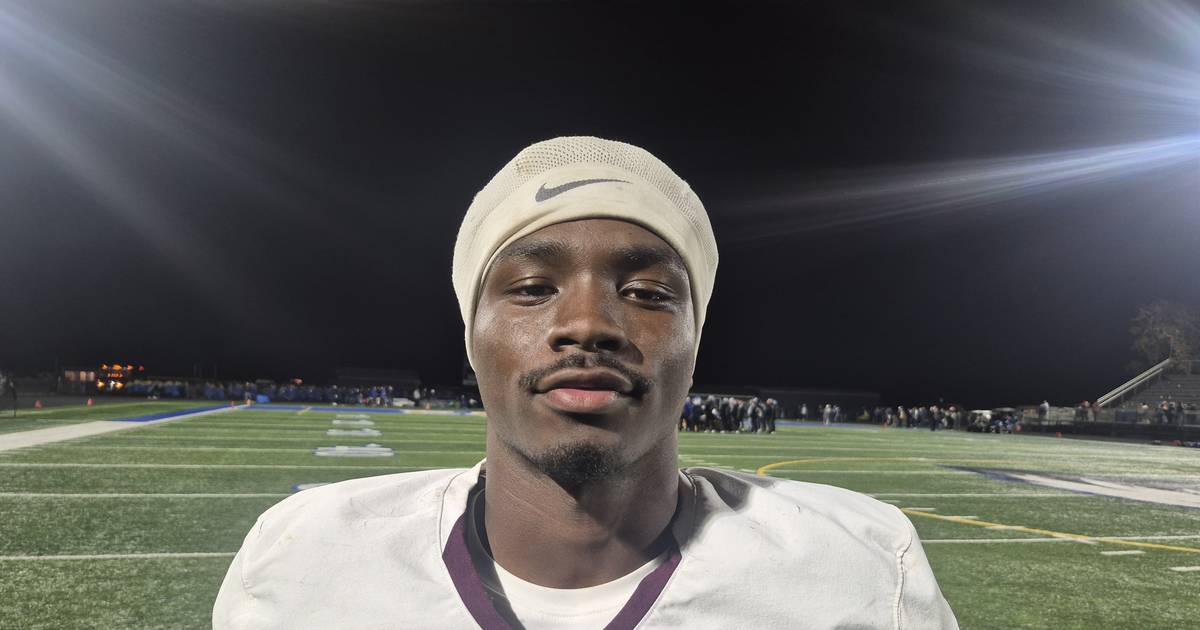 8A playoffs: Khairi Sias’ big 49-yard TD catch boosts Lockport past Sandwich