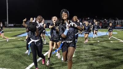 Willowbrook, on Mckenzie Edison’s TD catch in final seconds, edges Kenwood to advance to state semifinals