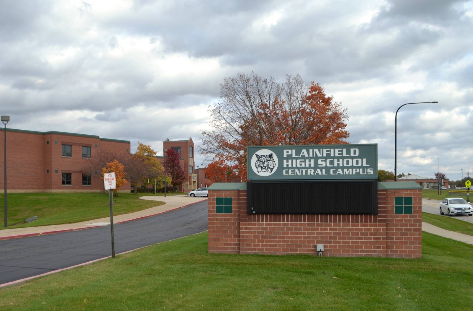 Plainfield School District 202 takes public input on selling $10
