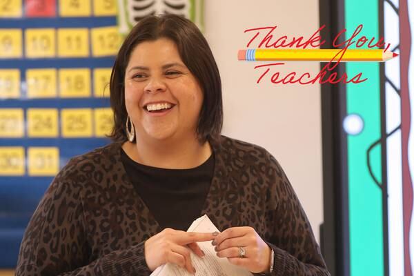Mendota High School bilingual teacher fulfills lifelong teaching dream