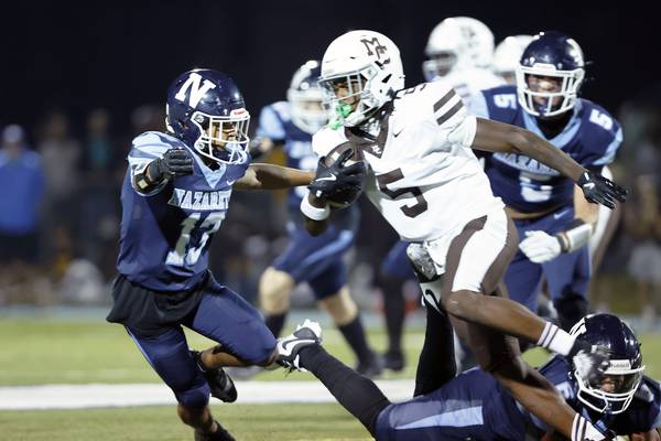 CCL/ESCC Week 9 Notebook: Mount Carmel downs Loyola to claim outright Blue Division title