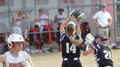 Dixon fends off Oregon for BNC road win