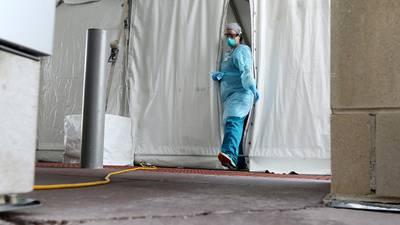 Hospitalizations for COVID-19 in Illinois reach early May levels
