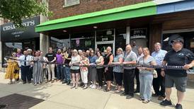 Angry Pickle Pub celebrates grand opening in downtown Sycamore