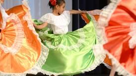Photos: Expo De Bellas Artes in La Grange