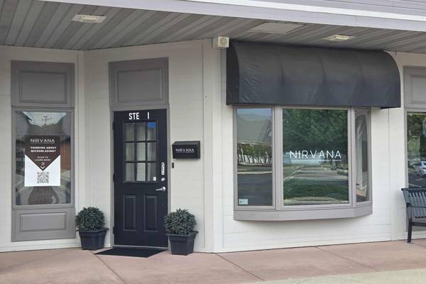 Permanent make-up company opens in Shorewood