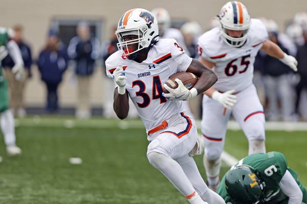 Ammar Banire, Oswego defense spark second-round victory over Lane Tech