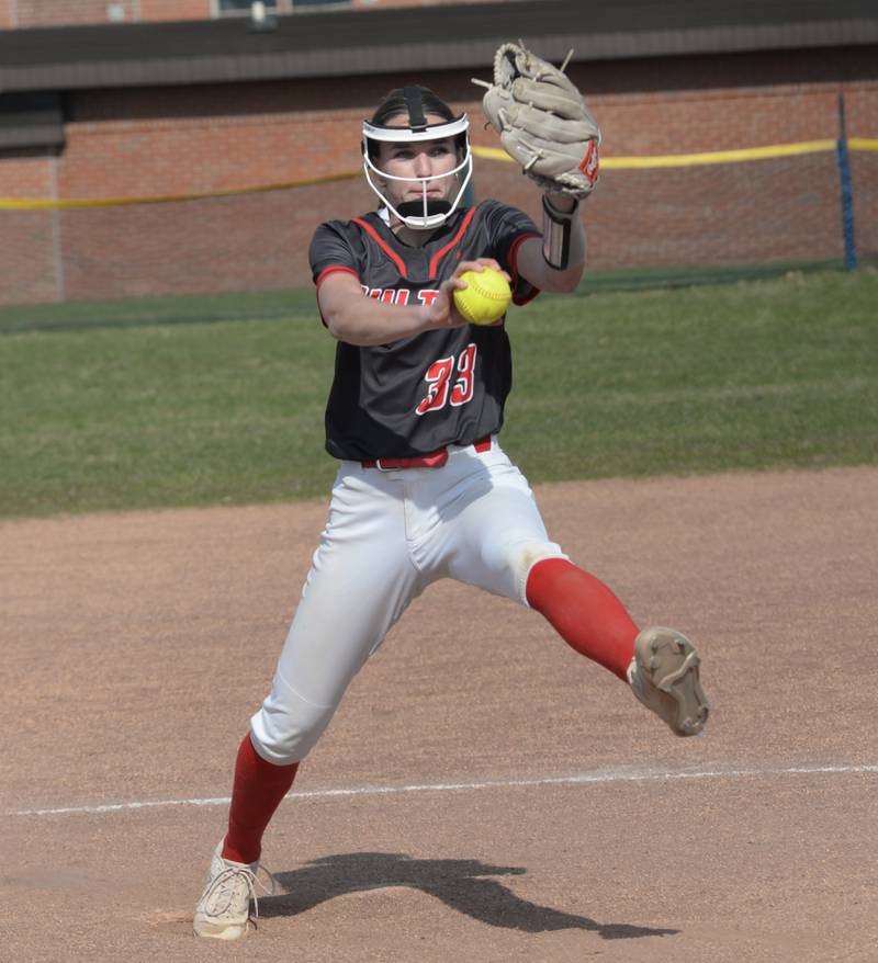 Fulton's Jessa Read pitches against Milledgeville at the Pearl City Tournament on Saturday, April 12, 2025.