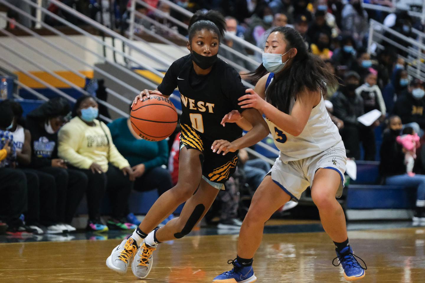 Joliet West's Lisa Thompson makes a move to the baseline against Joliet Central. Friday, Dec. 10, 2021 in Joliet.