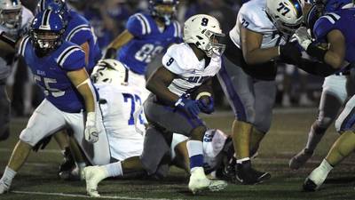 Warren football stages epic comeback to beat Lake Zurich