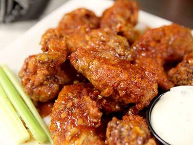 Where to find the best chicken wings in Kane County 