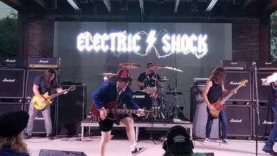 AC/DC and Guns N’ Roses tribute bands to perform July 25 in Clinton