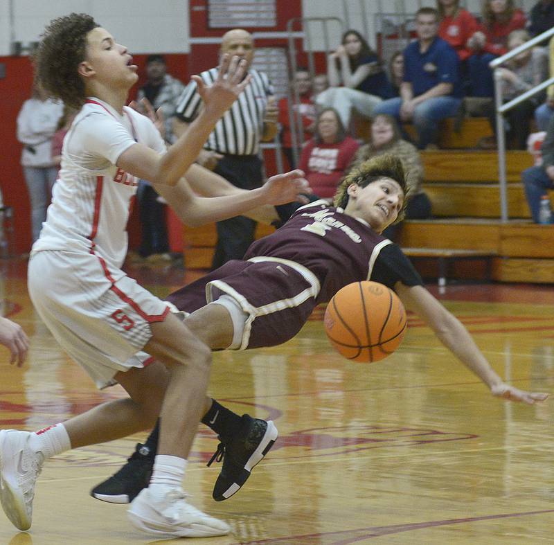 Streator’s Christian Bruton runs into Morris’s Luis Loza in the 2nd quarter Wednesday at Streator.