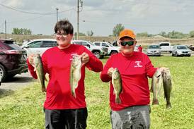LaMoille’s Colton Ladson and Gavin Leffelman qualify for bass fishing sectional