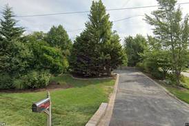 Sale closed in Downers Grove: $1.12 million for a single-family home