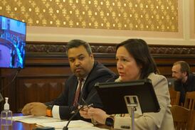 Cell phone ban legislation clears Senate committee