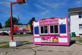 La Michoacana reopens mini spot in Streator