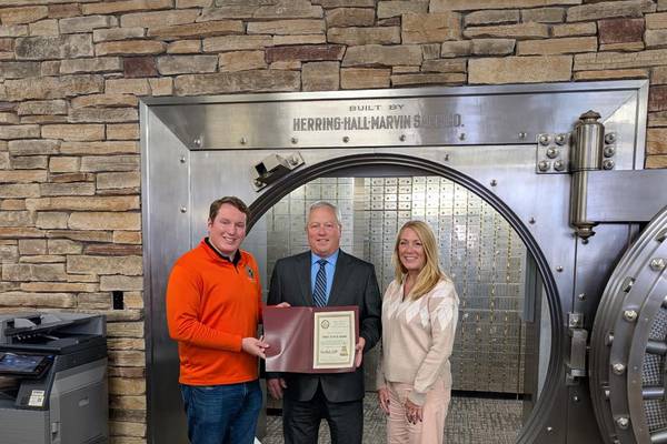 Rep. Fritts honors Mendota’s First State Bank for October Local Business Highlight 
