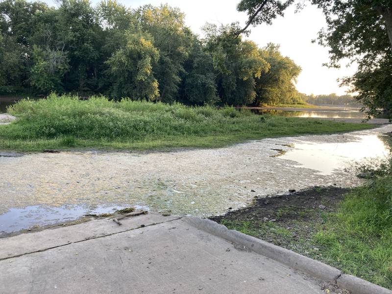 Kankakee County will hold an event to kick off the dredging of the Kankakee River at 11 a.m. Tuesday at the Aroma Park boat launch.