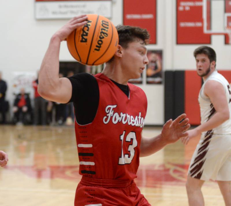 Forreston's Kendall Erdmann pulls down a pass during action against Annawan in the championship of the 1A Amboy Regional on Friday, Feb. 28, 2025.