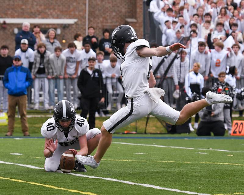 Fenwick's Noah Sur (6) kicks a field goal during the 6A semifinals game while taking on Nazareth Academy on Saturday Nov. 22, 2025, held at Nazareth Academy High School in La Grange Park.