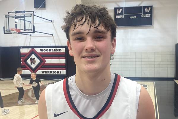 Woodland holds off Roanoke-Benson, improves to 2-0 in Tri-County Conference