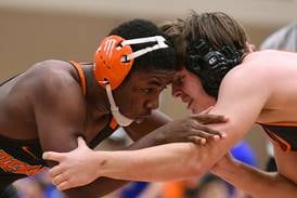 Despite individual success, DeKalb 0-3 on opening day of Don Flavin Invitational