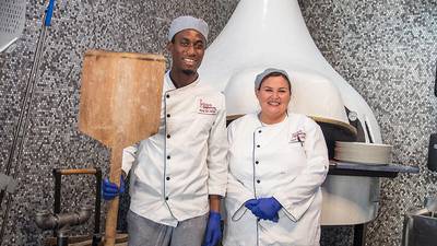 Eight Great Pizza Destinations In Starved Rock Country!