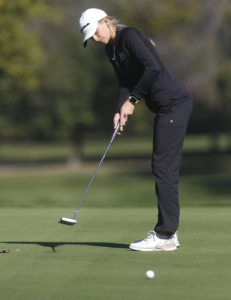 Prairie Ridge’s Jenna Albanese putts on the seventh green during the IHSA Class 2A Huntley Girls Golf Regional on Tuesday, Oct. 1, 2024, at Pinecrest Golf Club in Huntley.