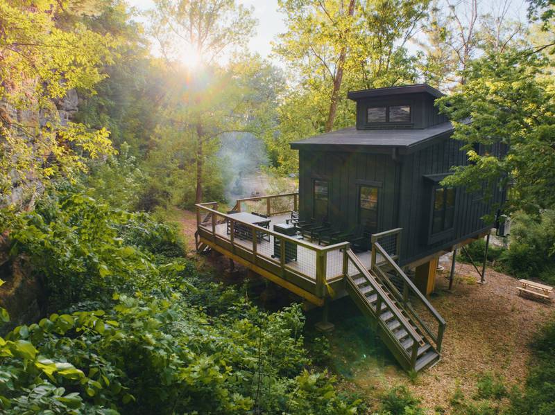 A new getaway spot recently opened near Starved Rock State Park. To get there, you make a turn off Route 71 and drive about 1,000 feet.