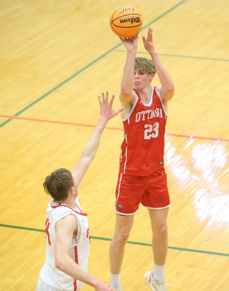 Ottawa's Owen Sanders shoots a jump shot over Streator's Nolan Lukach during the Class 3A Regional semifinal game on Wednesday, Feb. 26, 2025 in Sellett Gymnasium at L-P High School.