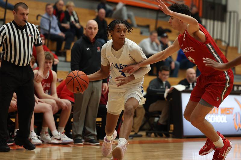 Lincoln-Way East’s Brenden Sanders looks to make a play against Hinsdale Central in the Lincoln-Way West Warrior Showdown on Saturday January 28th, 2023.