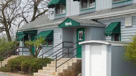 Armed robber killed in bar stickup near Frankfort: cops