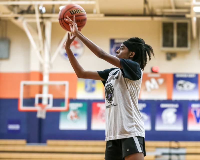 Plano's Luniah Gilford shoots a jump shot at the Oswego girls basketball shootout tournament. June 28, 2024.