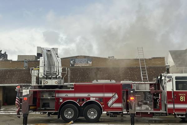 2 downtown McHenry businesses severely damaged by fire: “Very sad day in McHenry”
