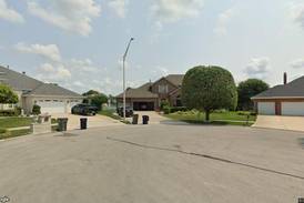 Orland Park: Four-bedroom home goes for $715,000