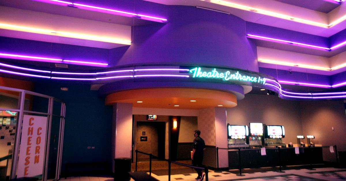 Photos Charlestowne 18 movie theater reopens Shaw Local