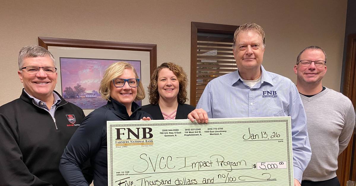 Farmers National Bank donates $5,000 to SVCC Impact Program’s Mustang Impact Challenge