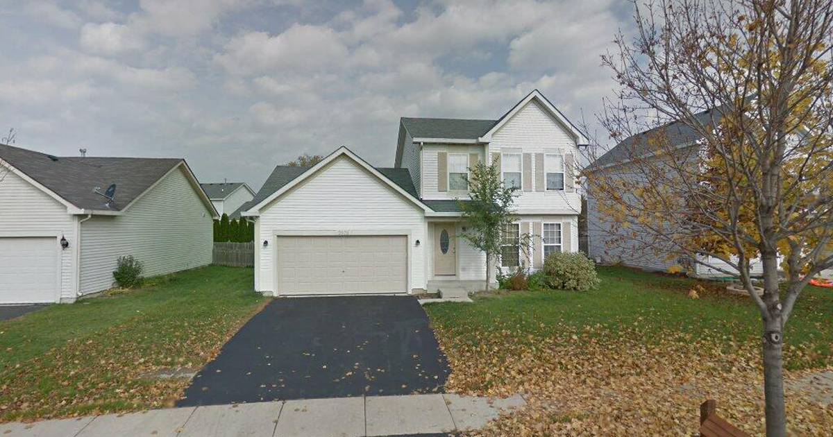 Single-family home sells in Romeoville for $365,000