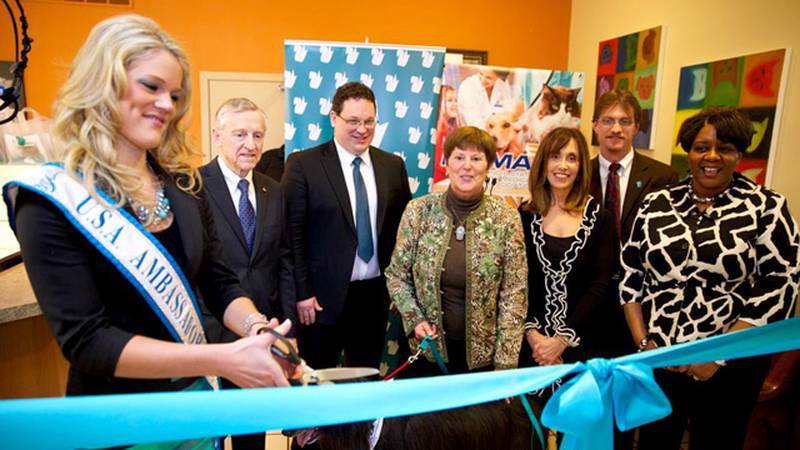 The Gateway Veterinary Clinic in St. Charles celebrated its induction into the Ovarian Cancer Symptom Awareness organization’s Veterinary Outreach Program with a ribbon-cutting event