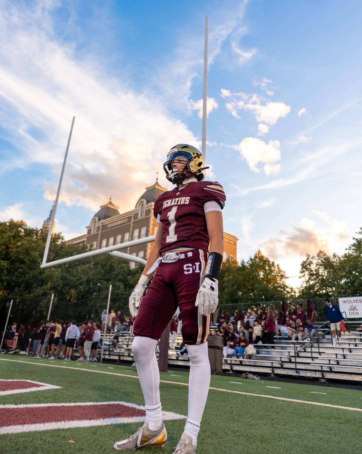 St. Ignatius junior Connor Wanzung played in all three phases for the Wolfpack in 2025. Wanzung totaled 435 yards and 5 touchdowns in three games at quarterback.