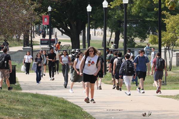University enrollment in Illinois grows to 10-year high despite some declines