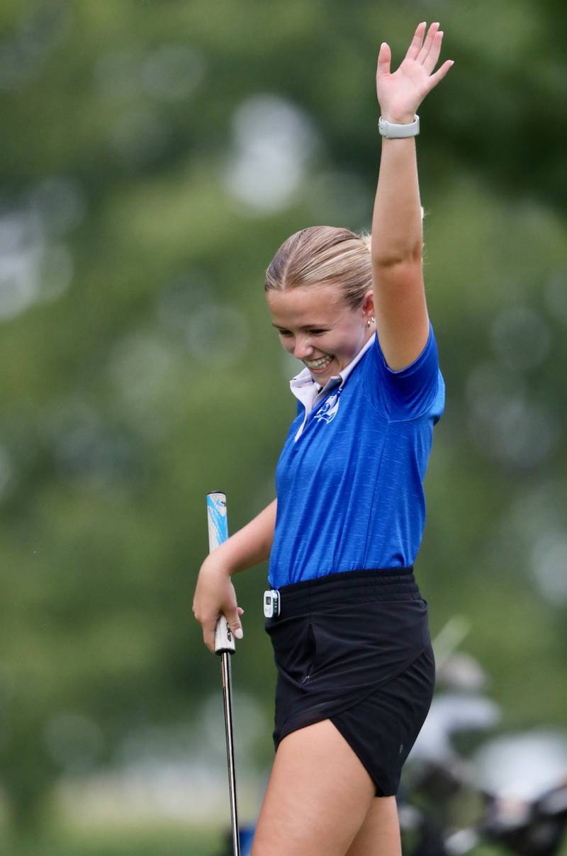 Princeton's Addie Hecht reacts after sinking a birdie putt on hole No. 2 Saturday at Wyaton Hills.