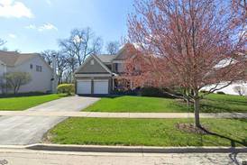 Single-family home in North Aurora sells for $680,000