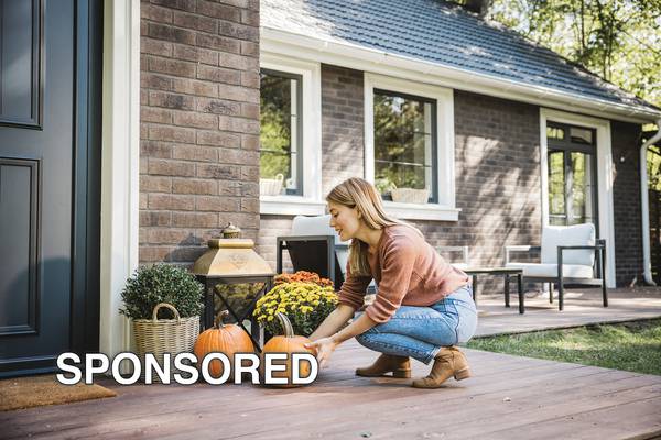 How to Increase Curb Appeal When Selling Your Home During Fall