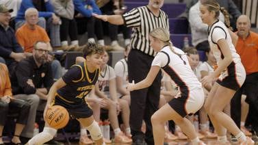 Sterling girls hand Byron first loss, win Dixon Christmas Classic for first time since 2018