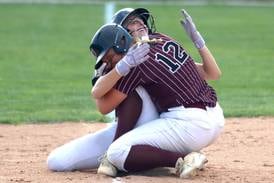 Kendra Carroll races home, Prairie Ridge defeats Antioch to reach state for the 1st time