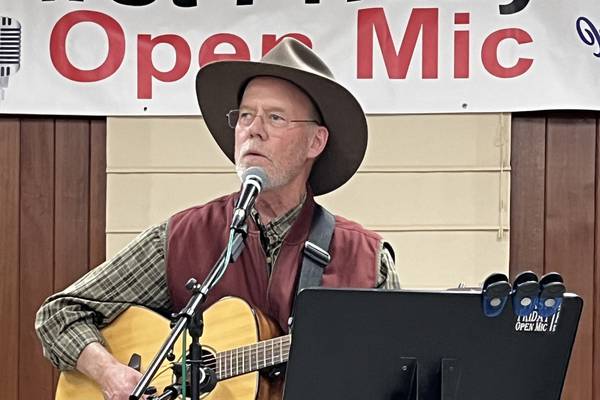 First Fridays Open Mic is Jan. 2 in Oregon
