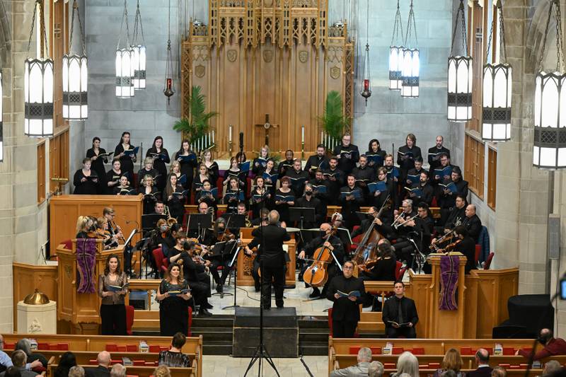 The St. Charles Singers will return with "Candlelight Carols," joined by brass players, from Dec. 1 to 3 in St. Charles and Wheaton.